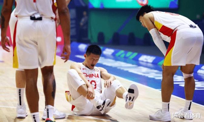 中国男篮战胜安哥拉，赛后传坏消息，李凯尔遗憾，球迷担心(3)