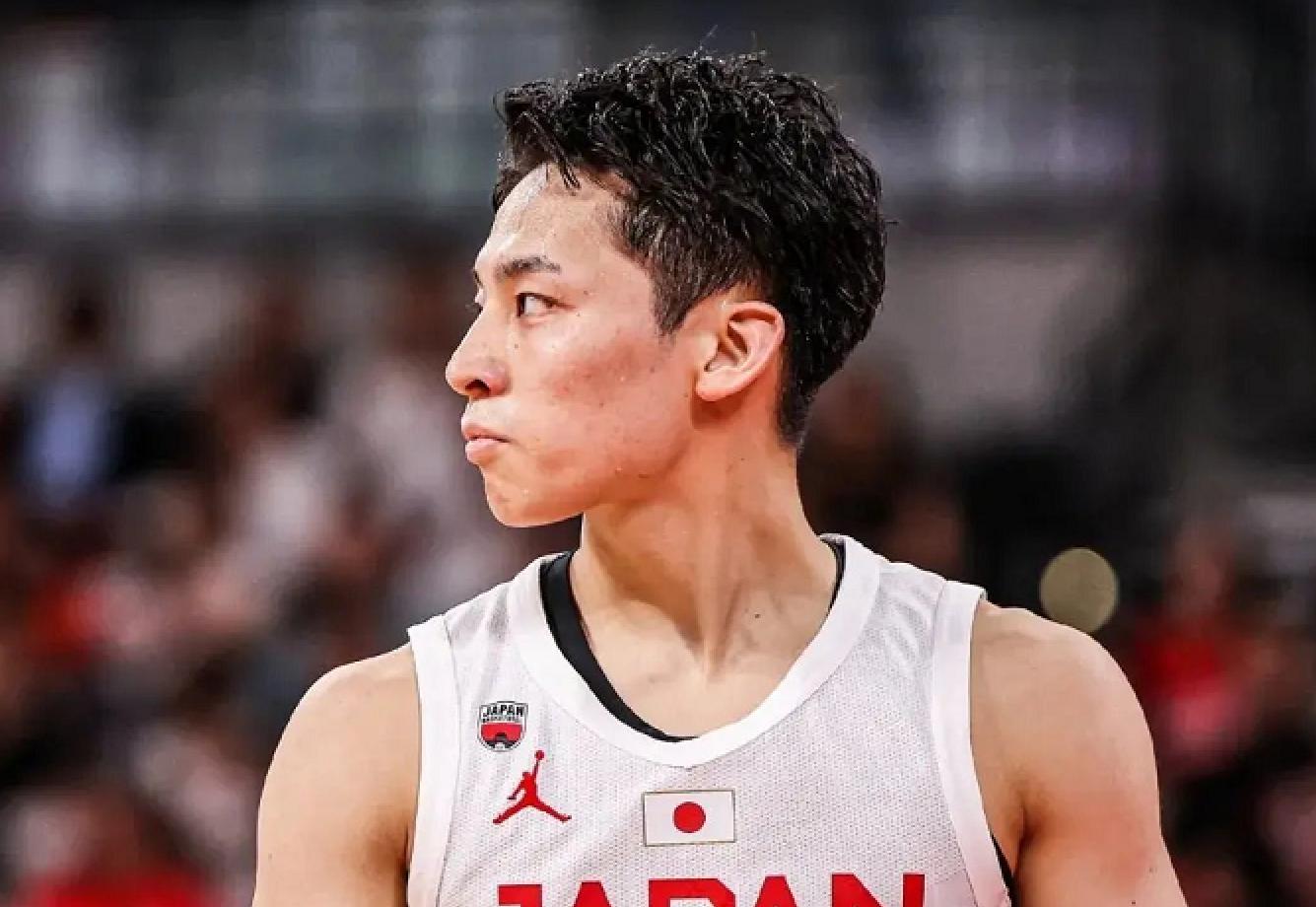 日本篮球荣耀！国际篮联MVP投票，渡边河村在列，与东契奇并肩(3)