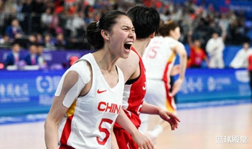 中国女篮74-72日本夺冠 球员评分！5人满分，1人良好，5人一般