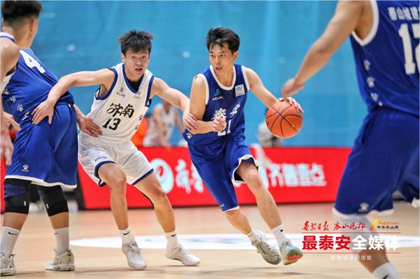 山东省男子篮球联赛常规赛在泰安开幕(3)