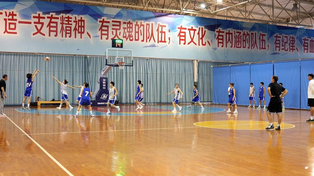 三人助力中国篮球夺取两枚亚运金牌，江苏篮球未来会更好(2)
