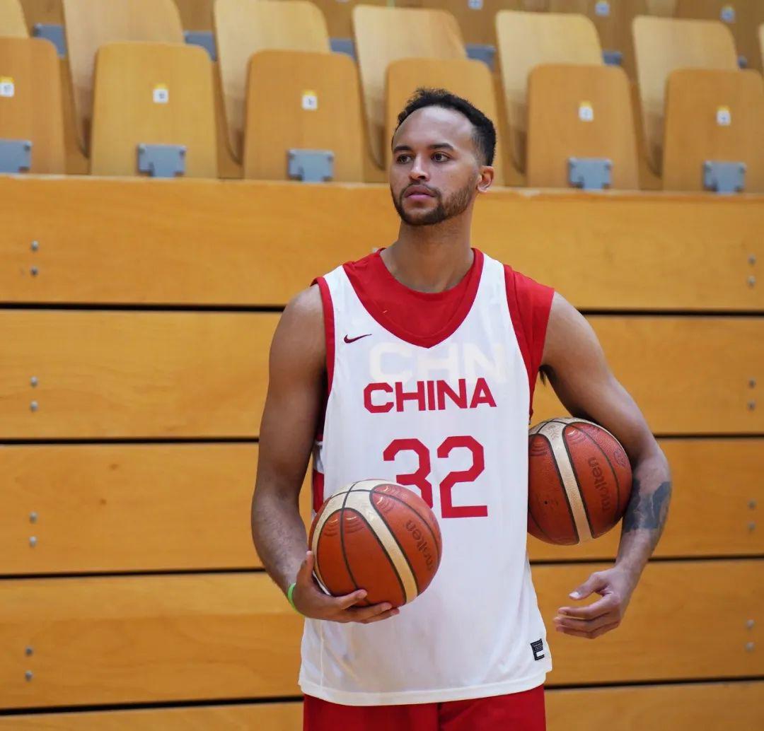 22岁NBA后卫！承认有中国血统！愿意被篮协归化……(7)