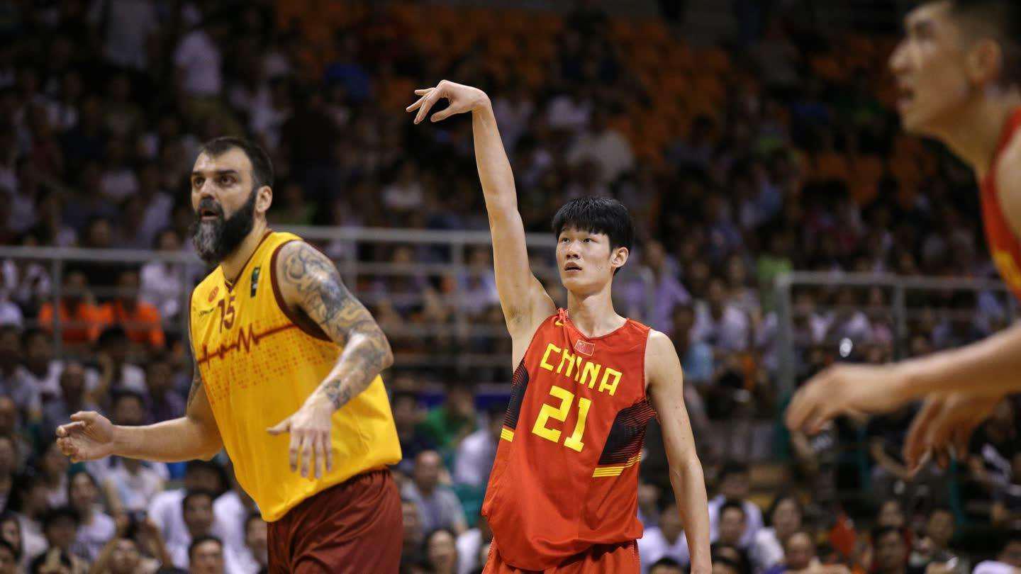 中国男篮内线球员表现糟糕，关键时候只有胡金秋站了出来！(11)