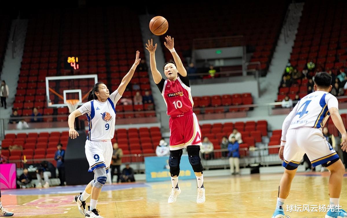 WCBA常规赛第26轮：内蒙古女篮加时战胜北京队，上海女篮迎来5连胜。(5)