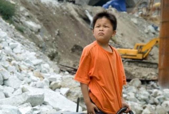 汶川地震9岁小英雄，被姚明抱上奥运，发誓考清华，却活成了这样(2)