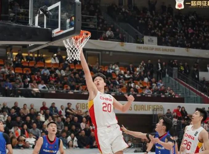 中国男篮最强内线，远超周琦一个级别，未来有望登录NBA