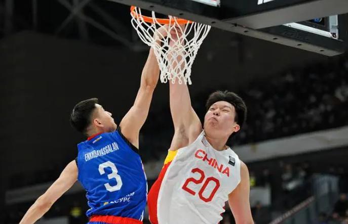 中国男篮最强内线，远超周琦一个级别，未来有望登录NBA(4)