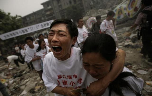 汶川地震9岁小英雄，被姚明抱上奥运，发誓考清华，如今活成这样(2)