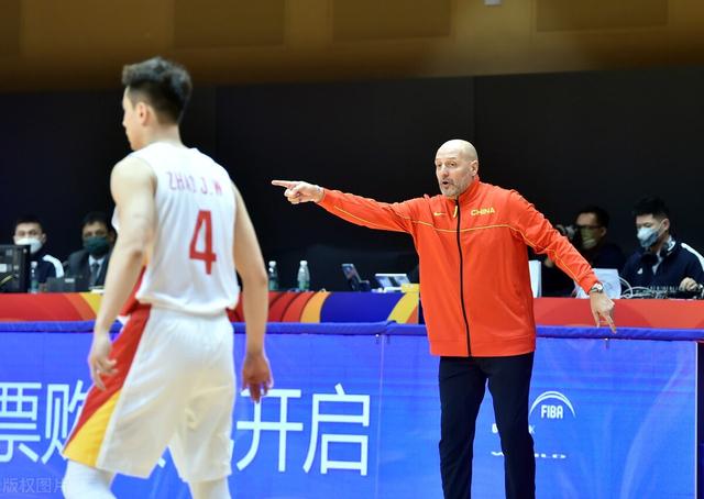 媒体人：好消息是中国男篮夏天要拉练，坏消息是主教练还是乔帅(5)