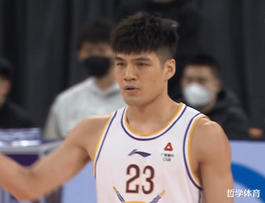 中国男篮，新一届12人集训大名单出炉！陈国豪和林葳入选(1)