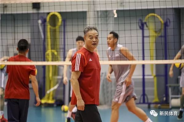专访中国男排主帅沈富麟：踏实做好每件事 视排球为终生事业(10)