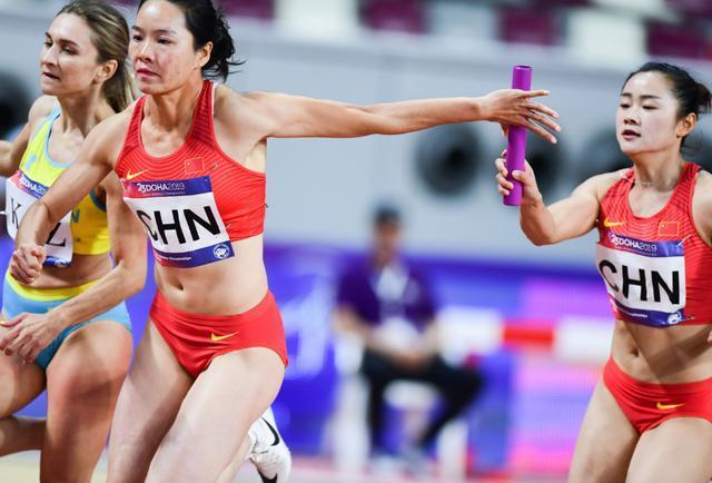 女队跑疯了！梁小静韦永丽包揽短跑赛冠亚军，中国速度让世界敬佩(3)