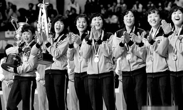 神奇！历时36年，中国女排世锦赛获得的所有奖牌，都与郎平有关(3)