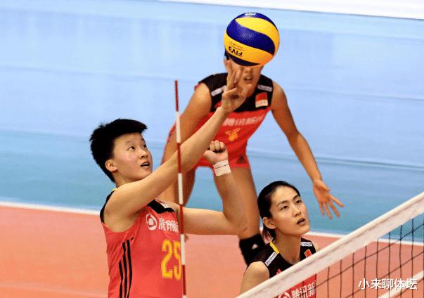 中国女排一位置呈现4争1！1人被称奥运黑马，2人恐仍是主要竞争者(3)