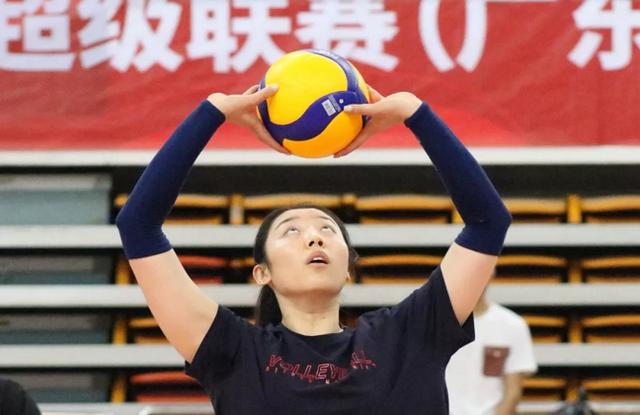 中国女排挨骂最多的三人，李盈莹进步明显，一人或无缘东京奥运会(3)