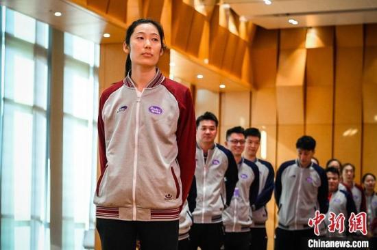 时隔303天 中国女排队长朱婷在联赛中重新上场
