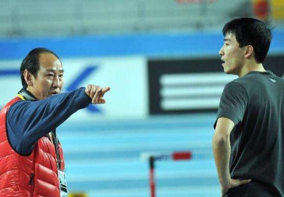 他是刘翔的教练，有着出色的能力，给国家做出了巨大的贡献(3)