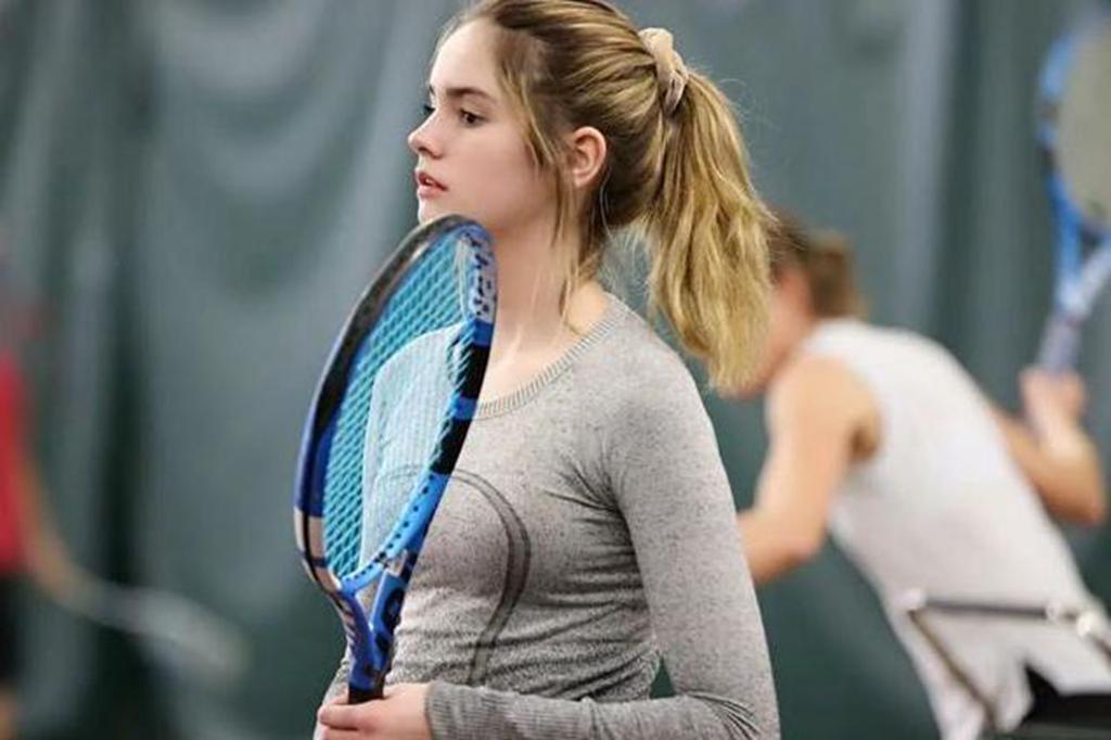 15岁网球少女美出天际！天赋不在莎拉波娃之下，赛场外是兼职演员(2)