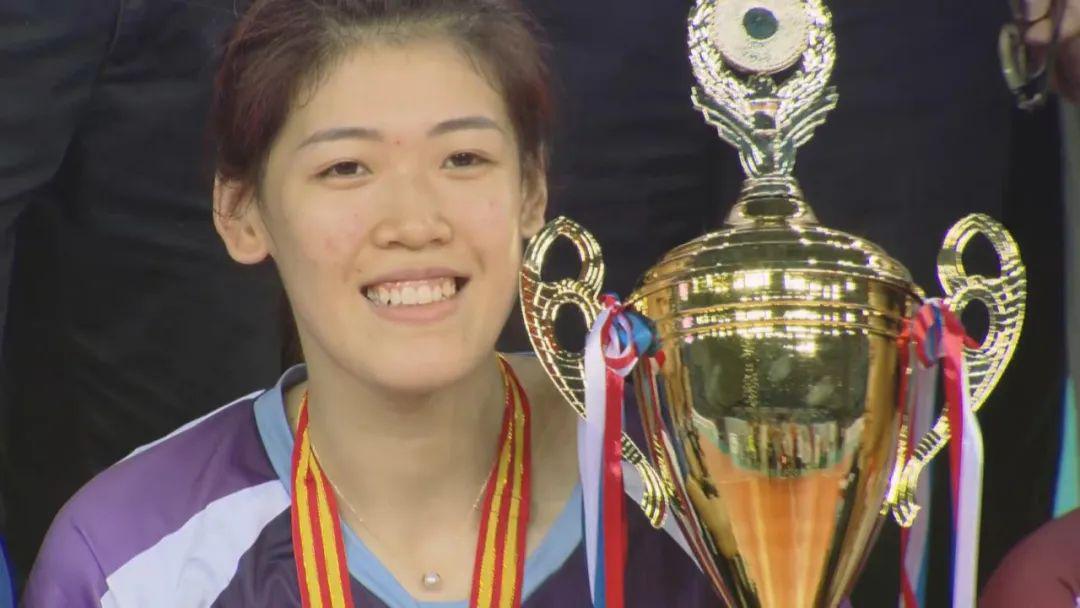 李盈莹，21 岁生日快乐！有球看了，中国女排东京奥运会测试赛首亮相！(3)