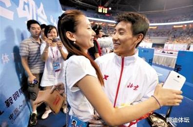 中国体坛最美爱情故事，世界冠军倒追丈夫8年，如今生活幸福恩爱(3)