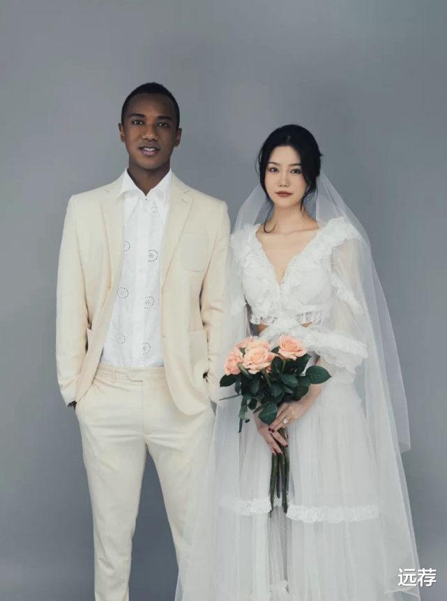 黑人混血球员与中国美艳娇妻上海大婚！“黑白配”引热议！