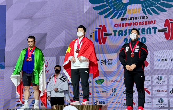 23金13银2铜，中国队金牌榜第一！田涛击败里约奥运冠军，拿到3冠(4)