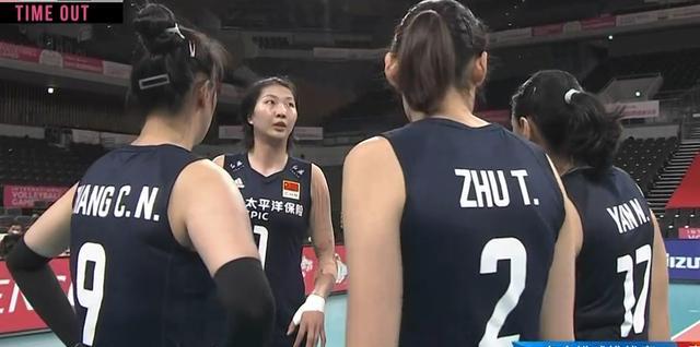 25-16！中国女排轻松开门红，明显比日本队更强，朱婷发挥稳定(3)