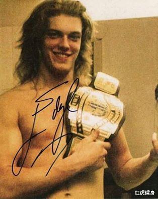 “限制级巨星”艾吉，31项WWE冠军，WWE历史上最成功的反派(4)