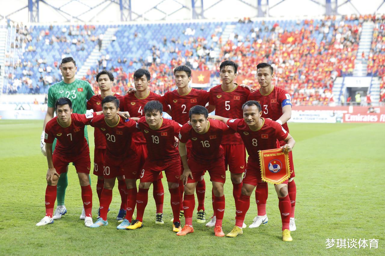 越南男足清醒了！承认自己是小组最弱，下届世界杯才有真正机会(2)