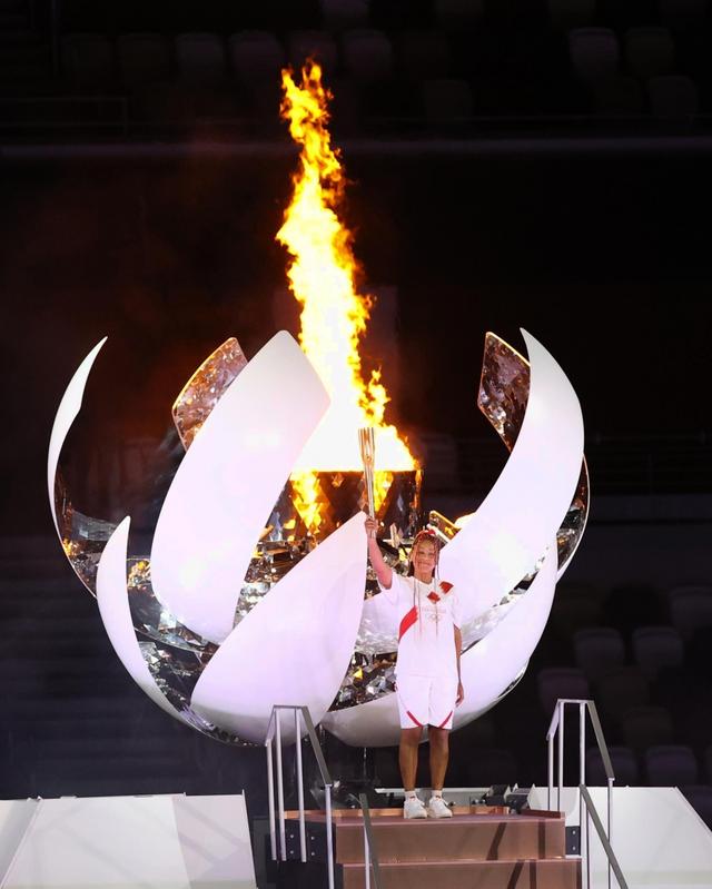 太失望！东京奥运，圣火点燃方式，毫无创意！大阪直美发型很奇怪(4)