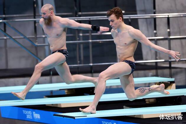 奥运会跳水惊现重大失误！脚先入水，被判0分，俄罗斯队痛失奖牌