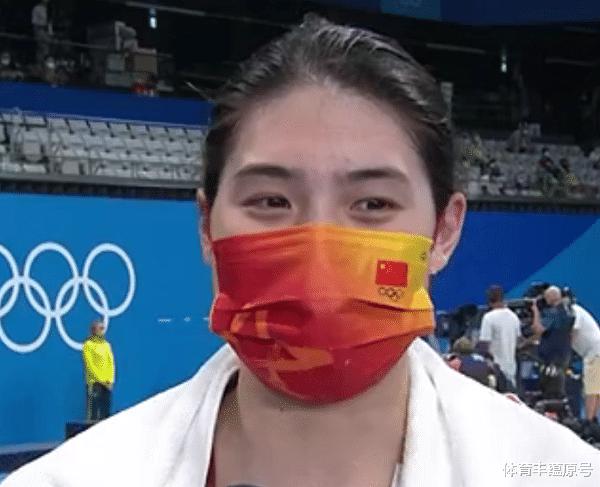 张雨霏突破自我，锁定东京奥运游泳首金，2分03秒86，创世界纪录(4)