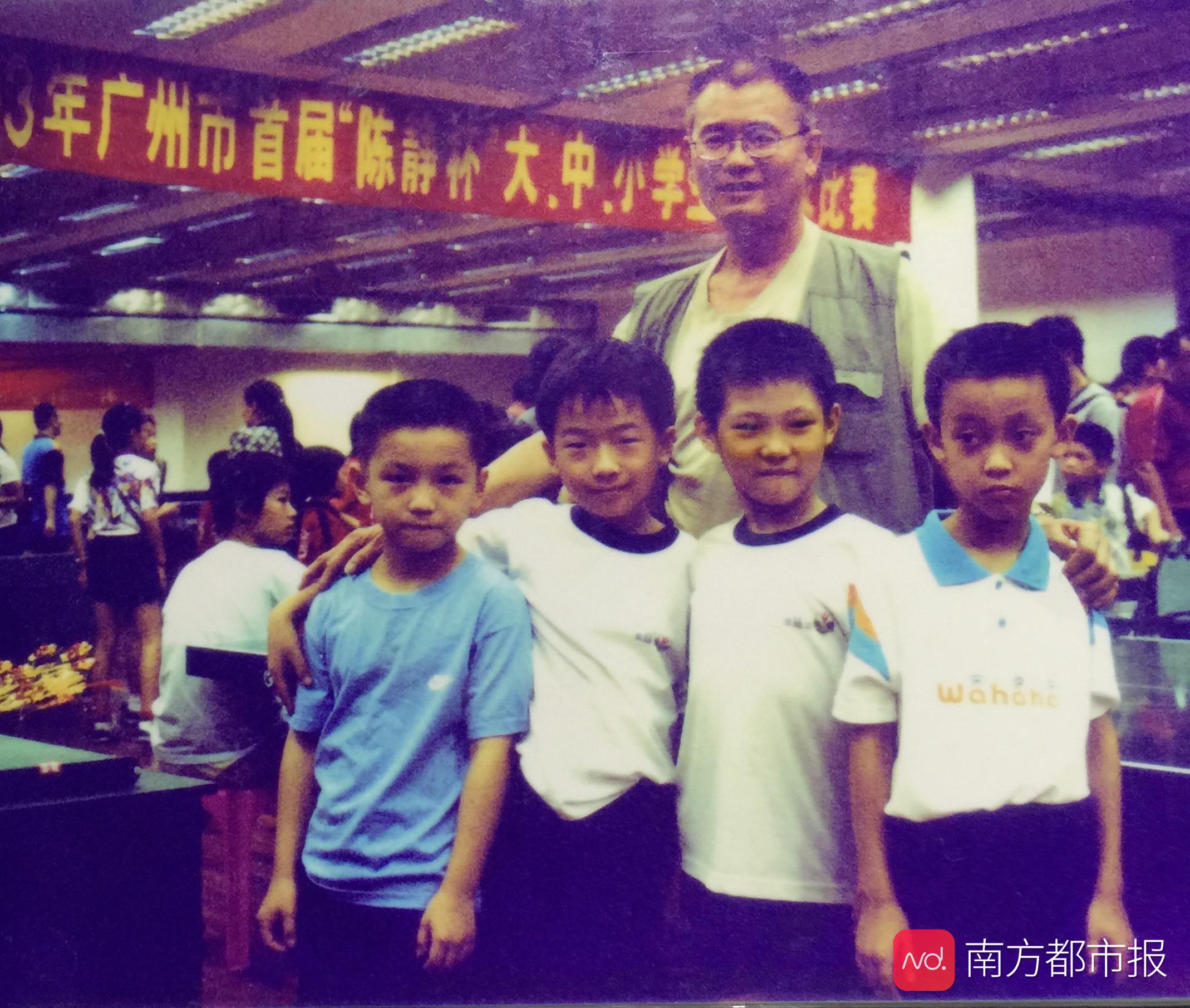 银牌也骄傲！祝贺广州仔樊振东，走进乒乓少年梦开始的地方(2)
