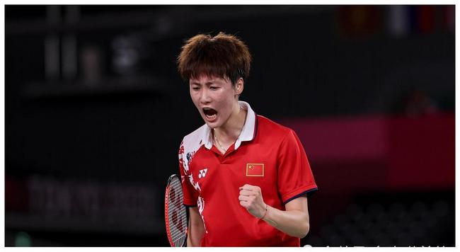 陈雨菲重演李玲蔚奇迹 蝉联全运会羽毛球女单冠军