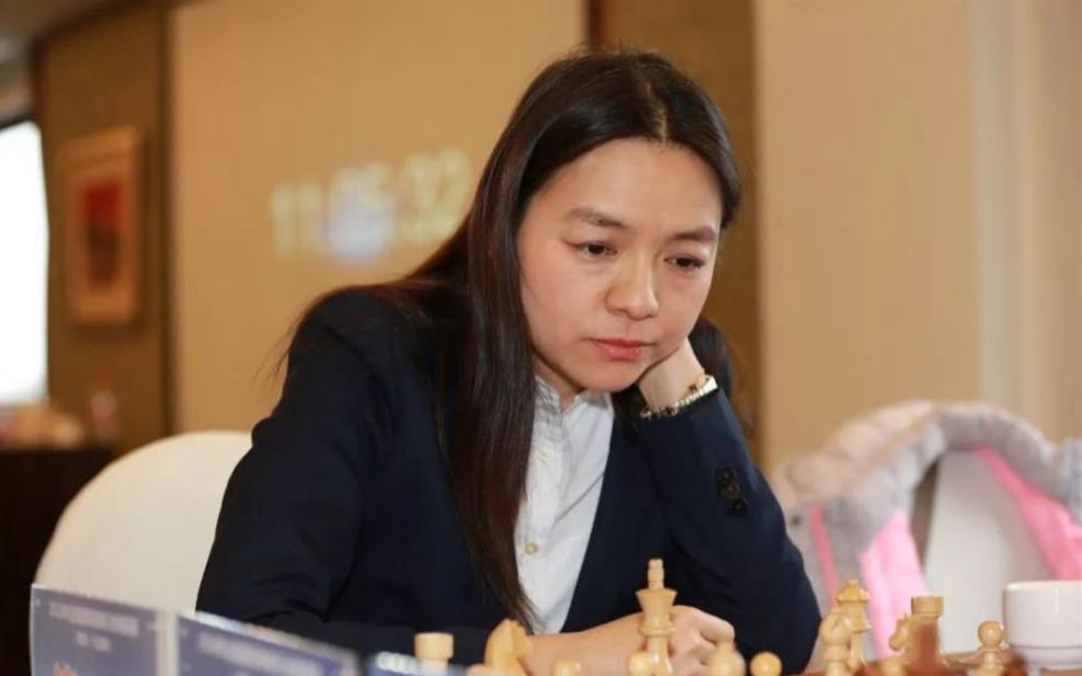 中国美女棋后诸宸，近照老态尽显，她为爱，远嫁一夫多妻的卡塔尔(35)