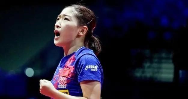 27岁陈梦斩获世界杯、奥运会单打冠军，她算是大器晚成的球员吗？(7)