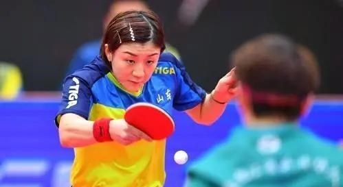 27岁陈梦斩获世界杯、奥运会单打冠军，她算是大器晚成的球员吗？(8)