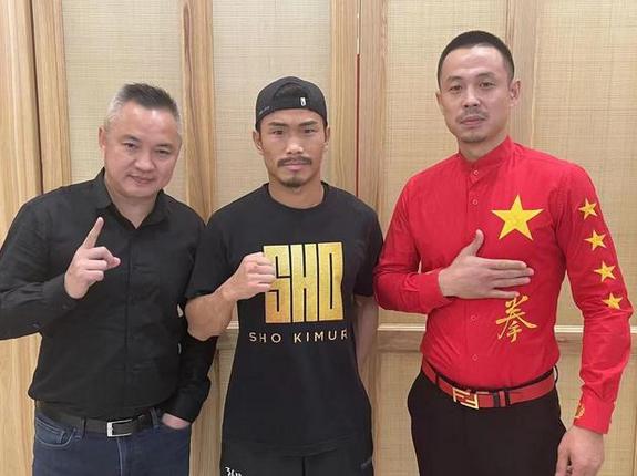 中国拳手抱摔日本拳王闹剧后，日媒是怎么报道的(9)
