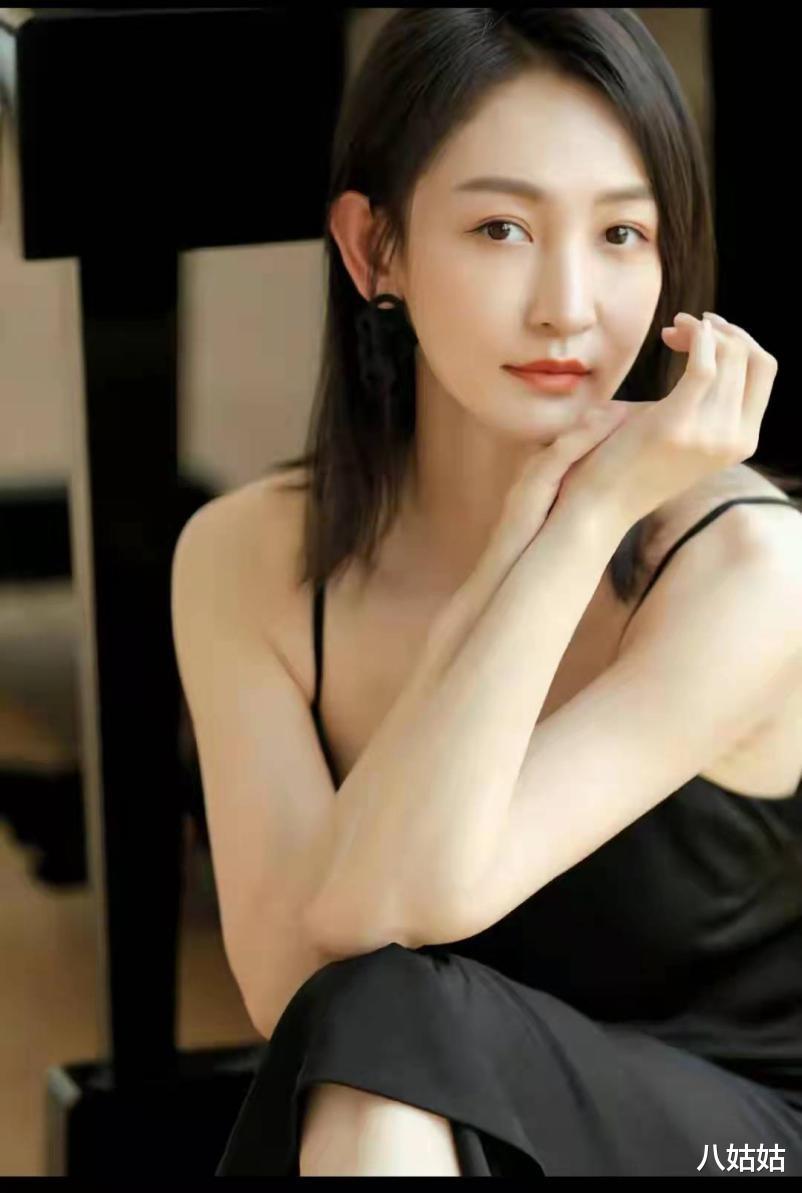 运动员王皓妻子闫博雅，为爱放弃事业当家庭妇女，爱舞蹈更爱丈夫(34)
