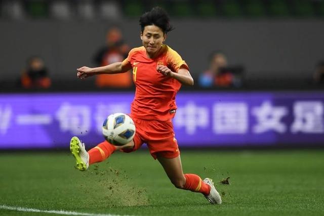 中国女足重回亚洲之巅，水庆霞神奇换人连扳三球，逆转韩国夺冠(1)