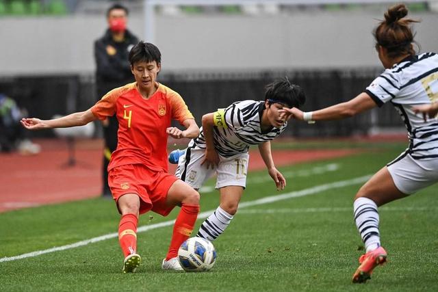 中国女足重回亚洲之巅，水庆霞神奇换人连扳三球，逆转韩国夺冠(2)