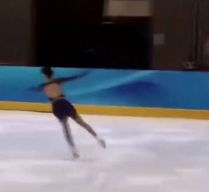 朱易母亲发布冬奥选拔赛视频，连续完成高难动作无愧“第一女单”(2)