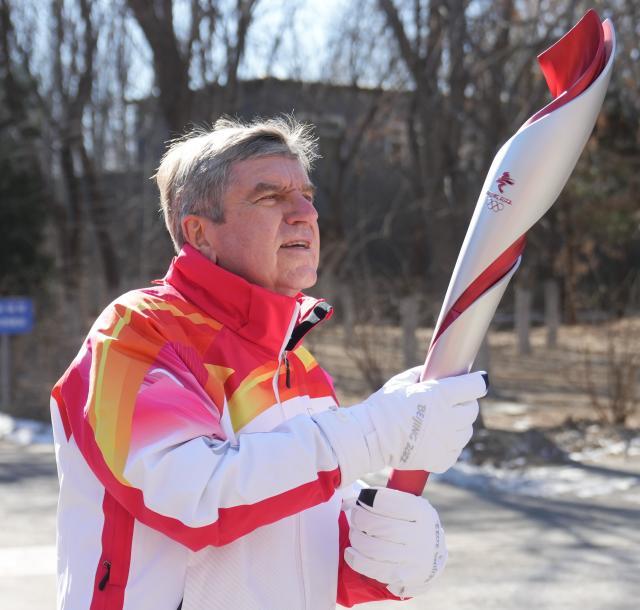 共同社称IOC正探讨：向花滑团体赛亚军季军赠火炬(1)