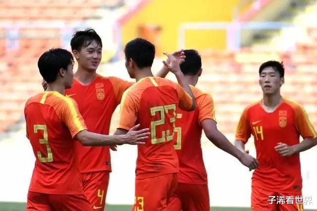 中午12点！中国足协最新决定引爆争议，球迷吐槽：简直是神操作