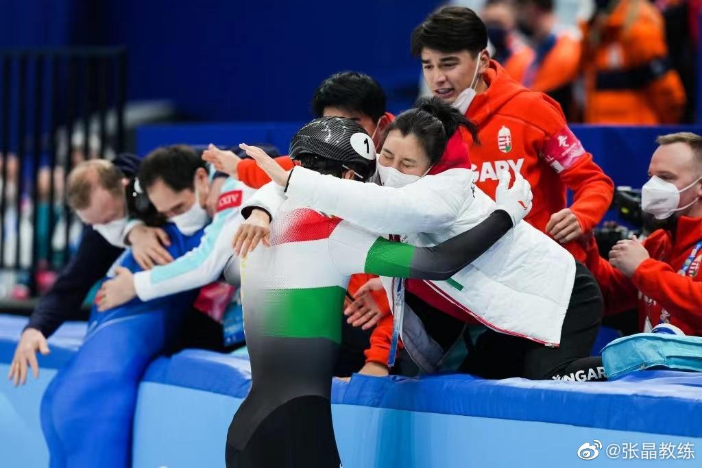 泪目！在刘少昂狂揽世锦赛四冠后，他的中国女教练只说了这四个字(2)