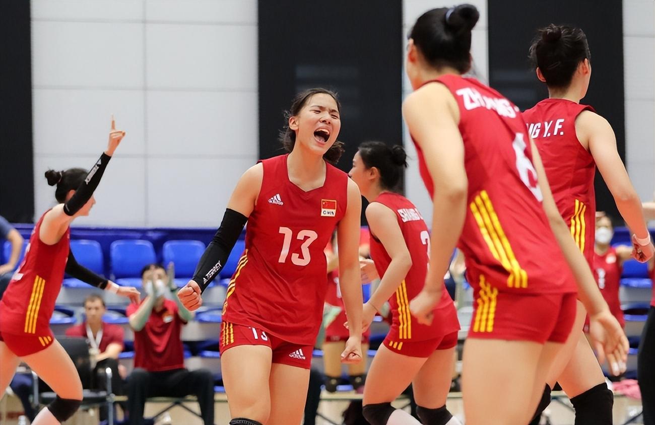 3比0！中国女排挺进决赛：5战全胜+横扫日本泰国，主帅神调整(1)