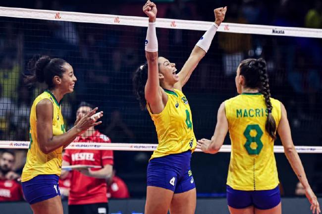 巴西女排国家联赛总决赛14人 加比领衔两边攻回归