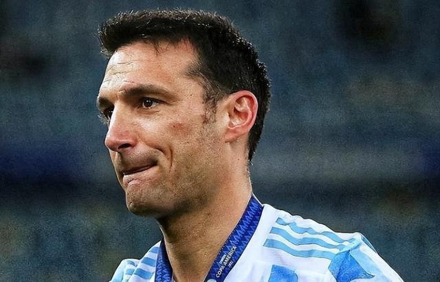 世界杯最强攻击群！阿根廷前锋12选6，斯卡洛尼遇到幸福的烦恼