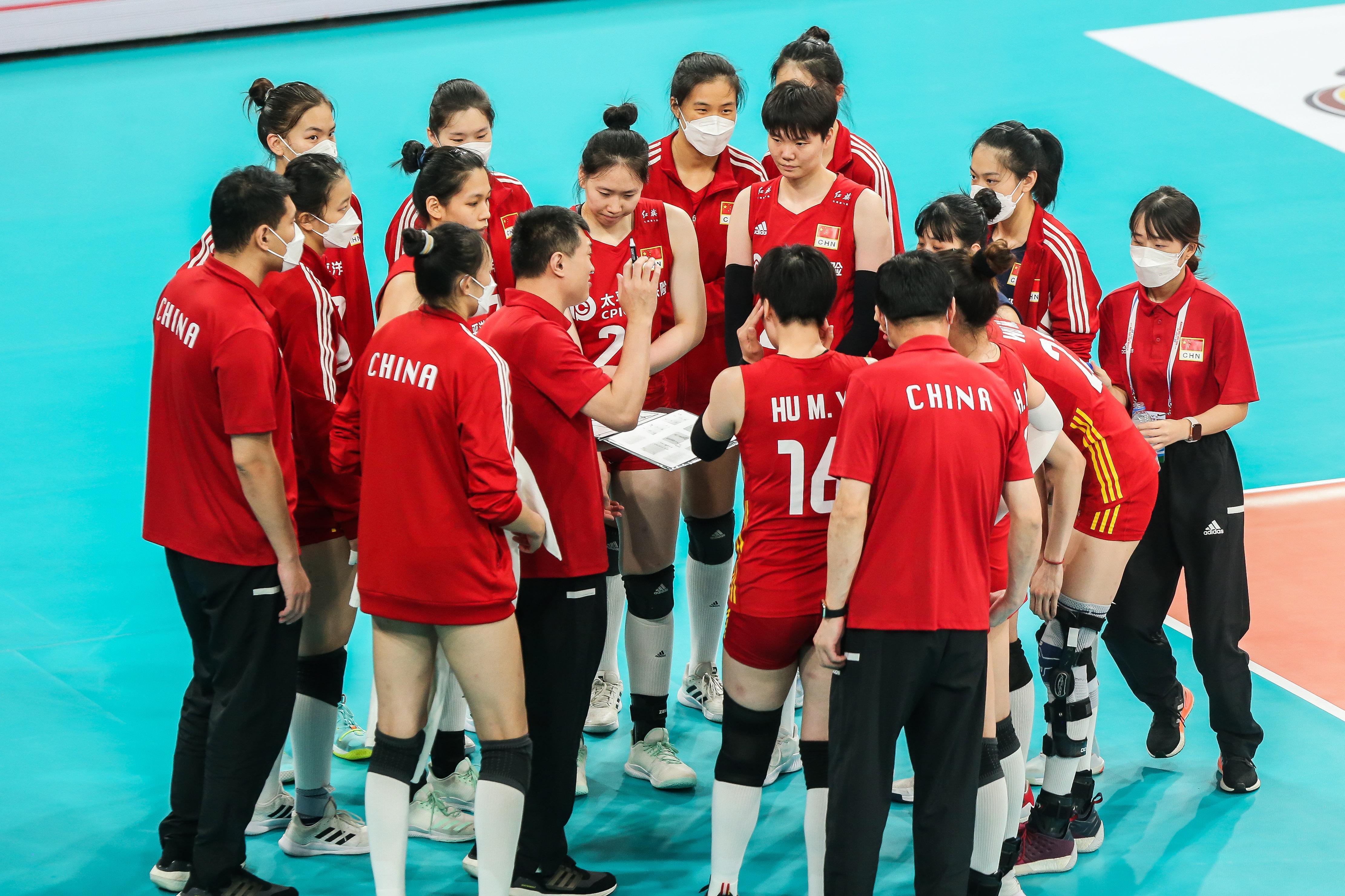 中国女排二队3-1逆转伊朗，小组赛四连胜晋级8强，将战澳大利亚(4)