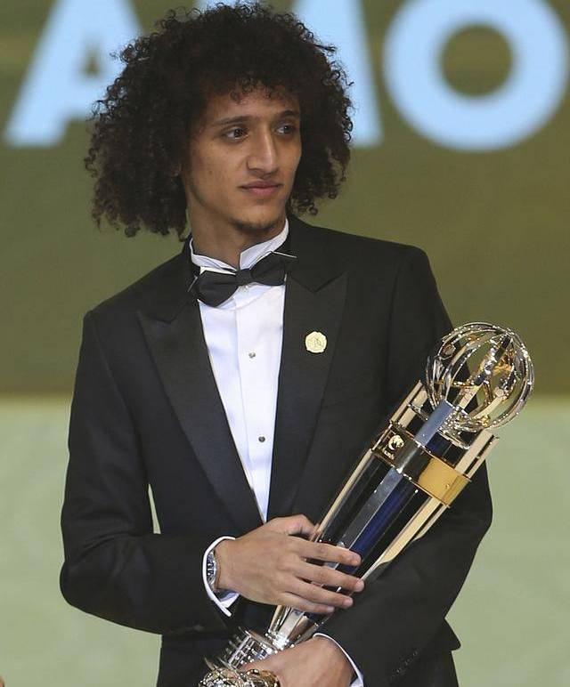 他，为了家人的未来效忠阿联酋，昔日亚洲足球先生，在伤病里沉沦(15)